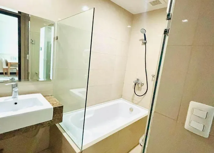Lägenhetshotell Mactan Newtown Staycation Near Airport Punta Engaño